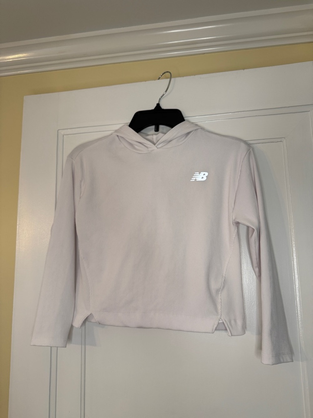 New Balance Girls Hoodie M 10/12 White Ribbed Pullover | NB Logo Tee Shirt